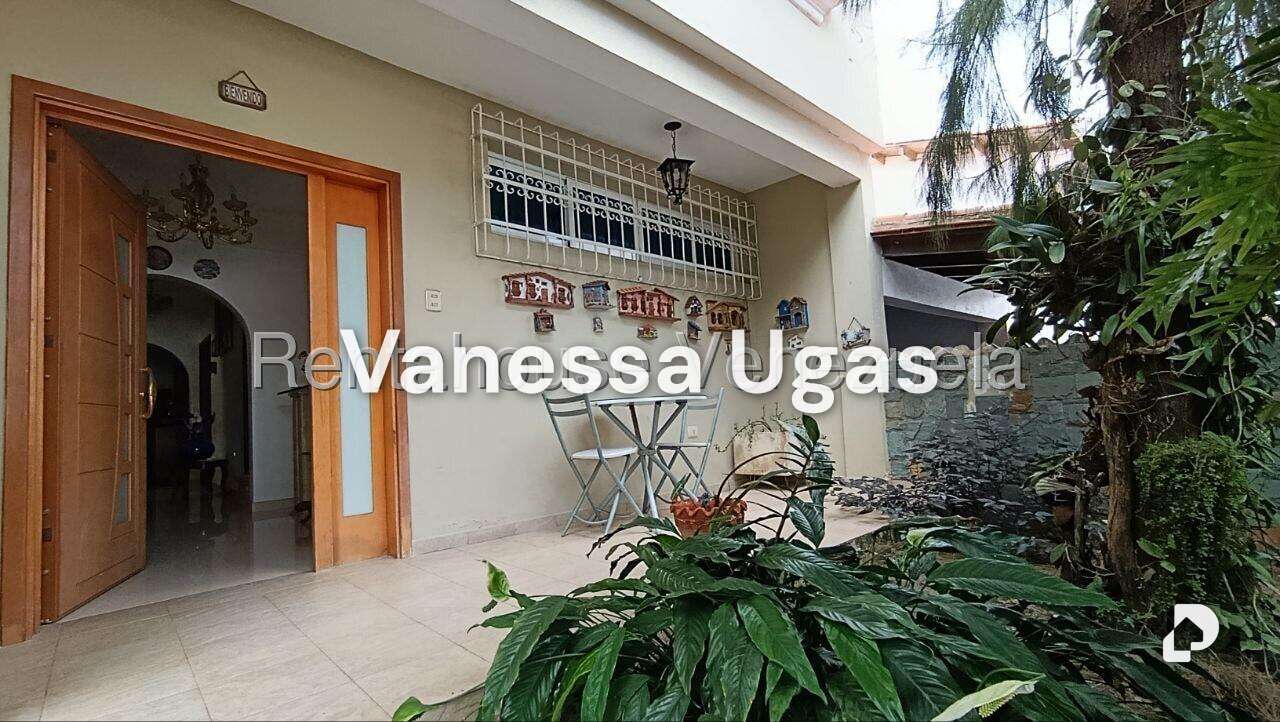 Casa en Alto Prado, Caracas – 4