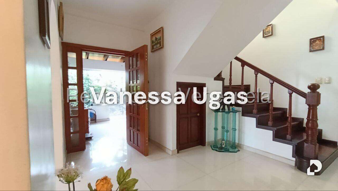 Casa en Alto Prado, Caracas – 14