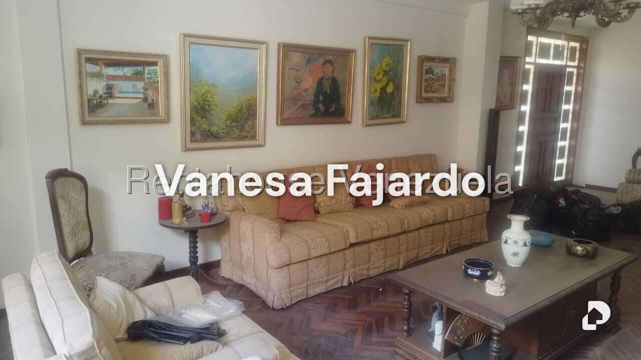 Casa en San Luis, Caracas – 23