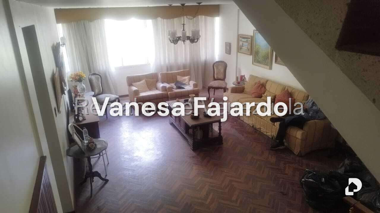 Casa en San Luis, Caracas – 25