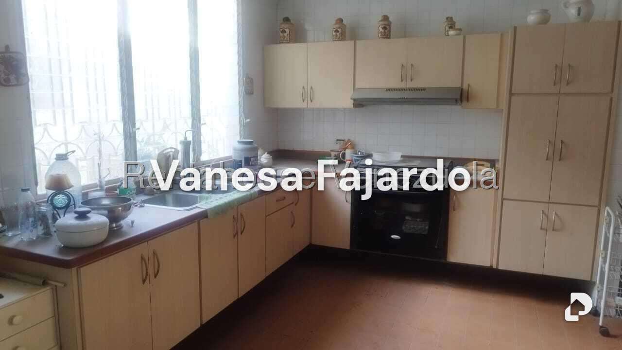 Casa en San Luis, Caracas – 26