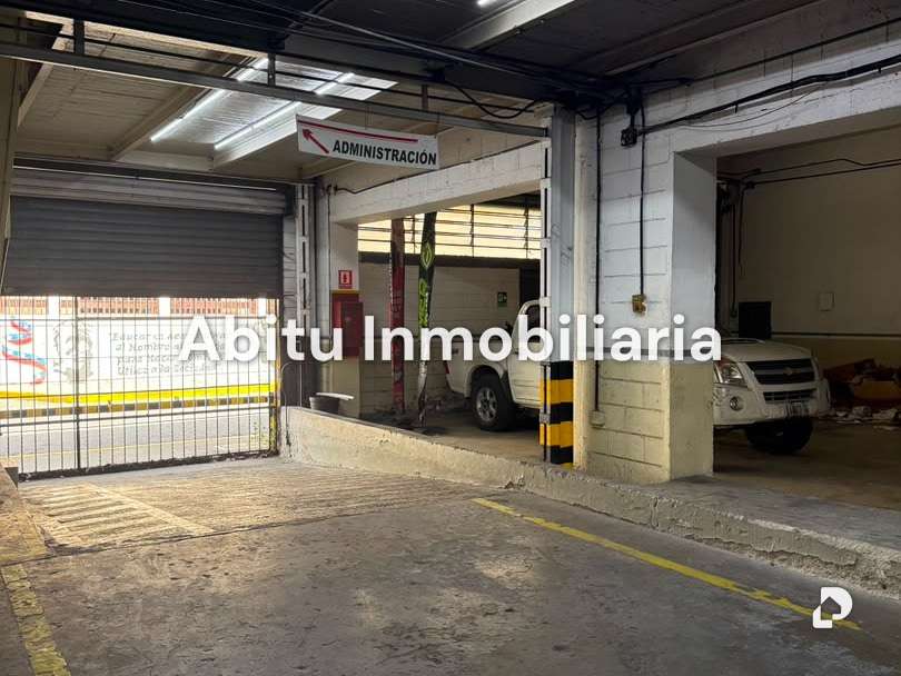 Local comercial en Parroquia Santa Rosalía, Caracas – 13
