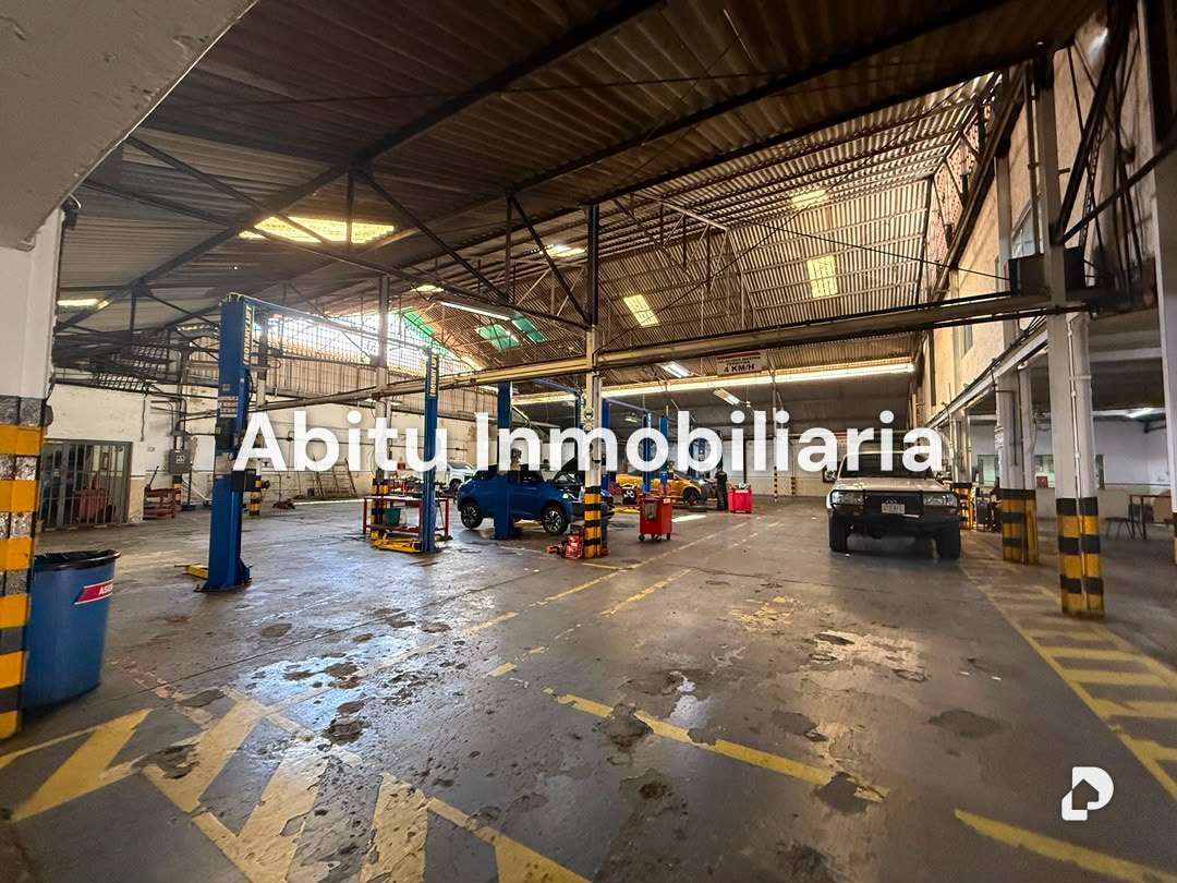 Local comercial en Parroquia Santa Rosalía, Caracas – 16