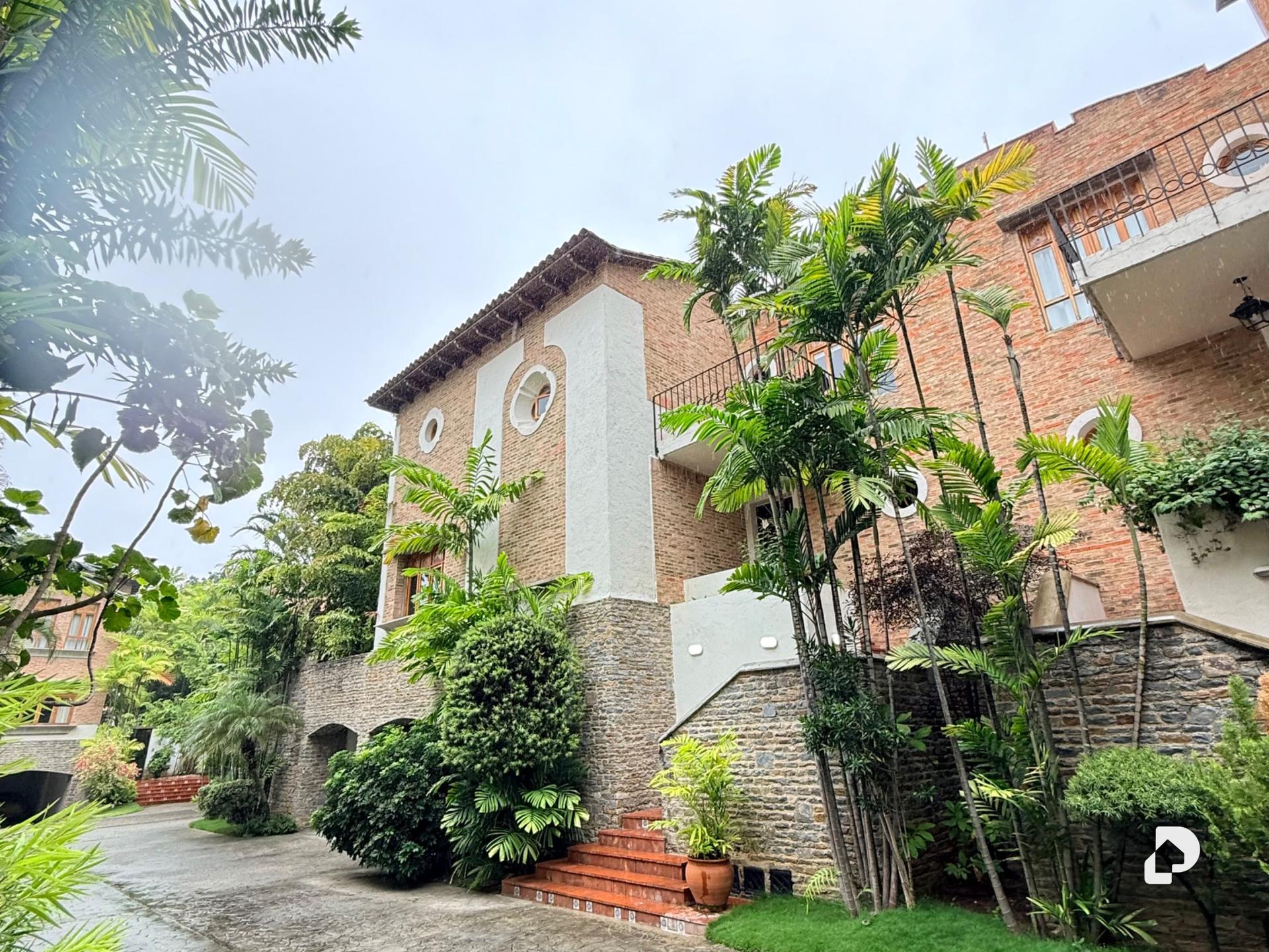 Casa en La Floresta, Caracas – 1