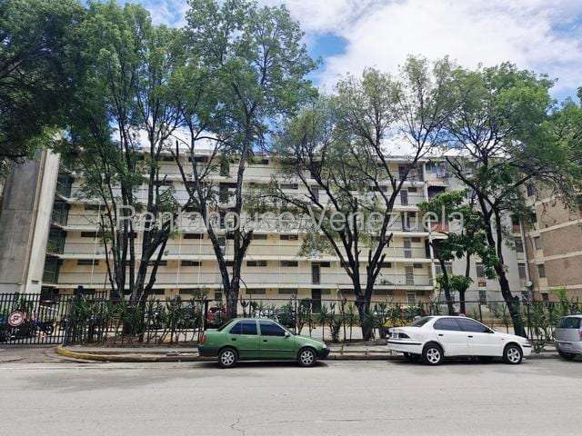 Apartamento en Urbanización Parque Aragua, Maracay - 1