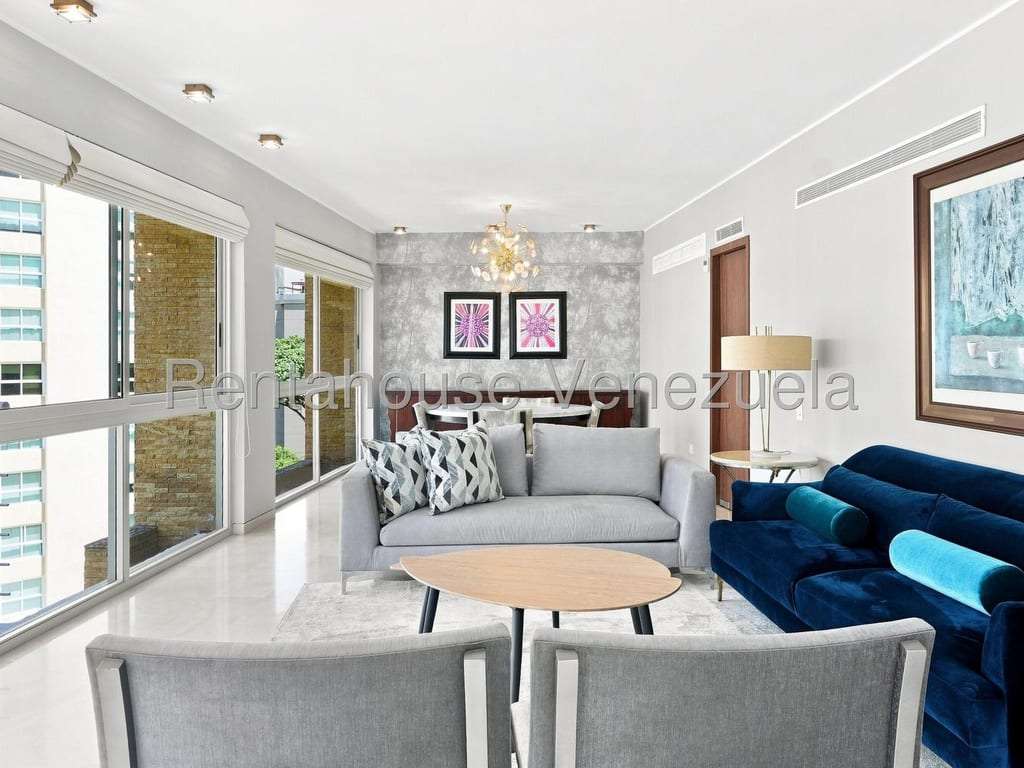 Apartamento en Las Mesetas de Santa Rosa de Lima, Caracas