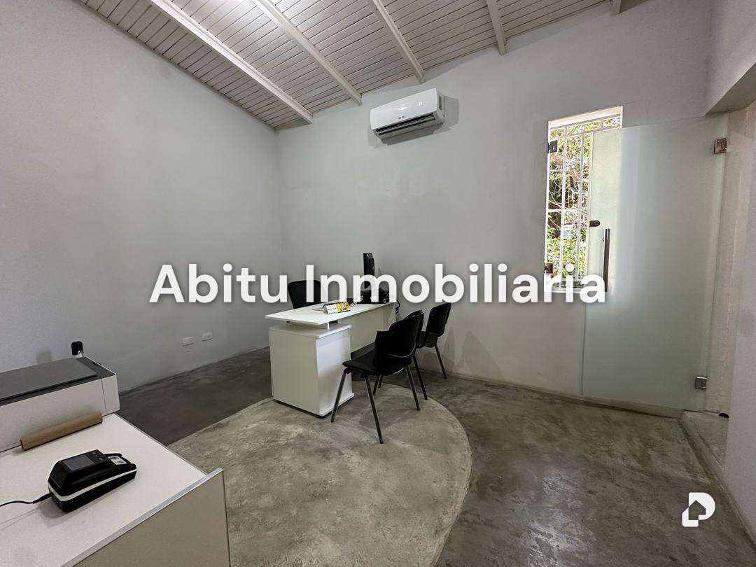 Commercial space in Los Palos Grandes, Caracas – 3