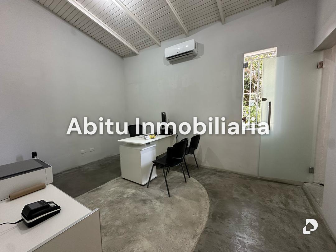 Commercial space in Los Palos Grandes, Caracas – 3