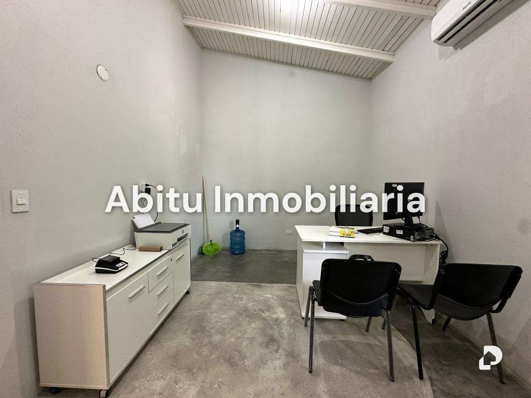 Commercial space in Los Palos Grandes, Caracas – 4