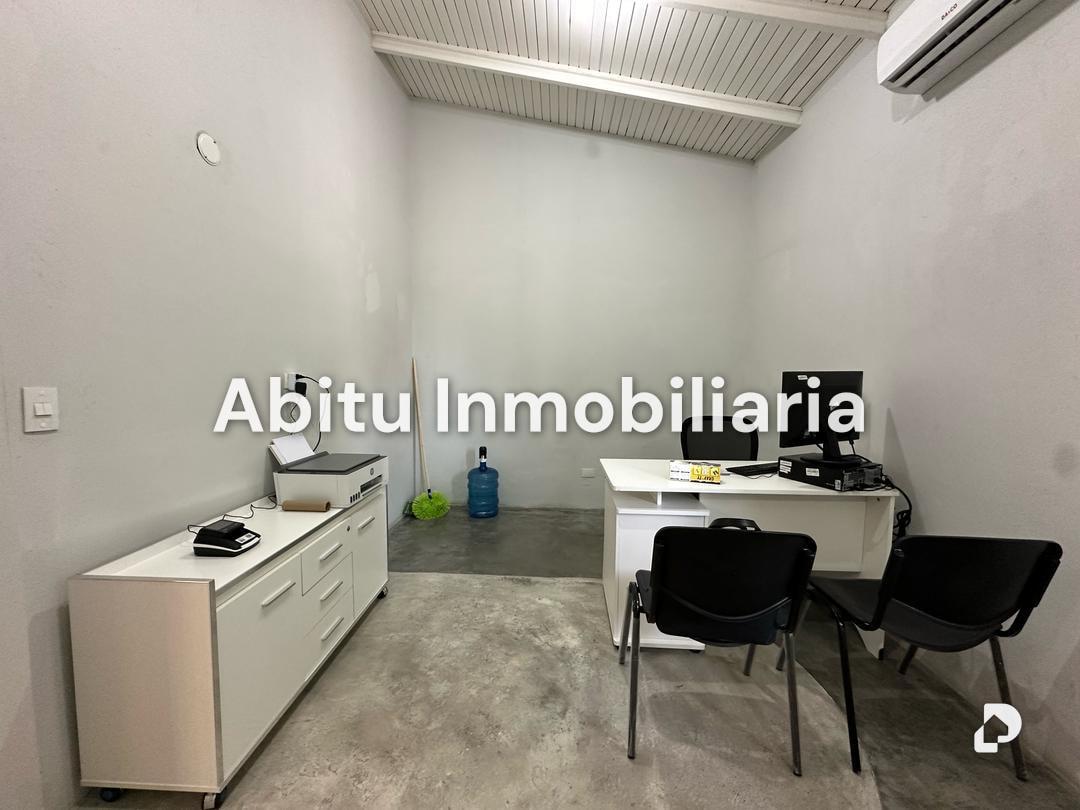 Commercial space in Los Palos Grandes, Caracas – 4