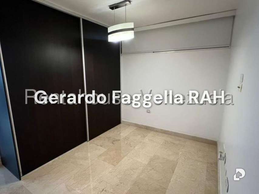 Apartamento en Colinas de La Tahona, Caracas – 11