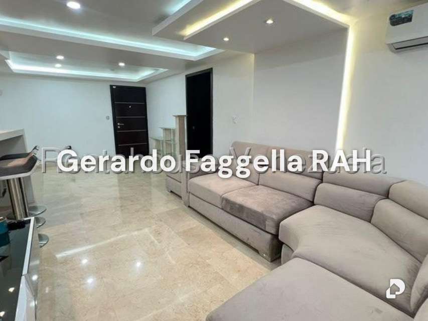 Apartamento en Colinas de La Tahona, Caracas – 2