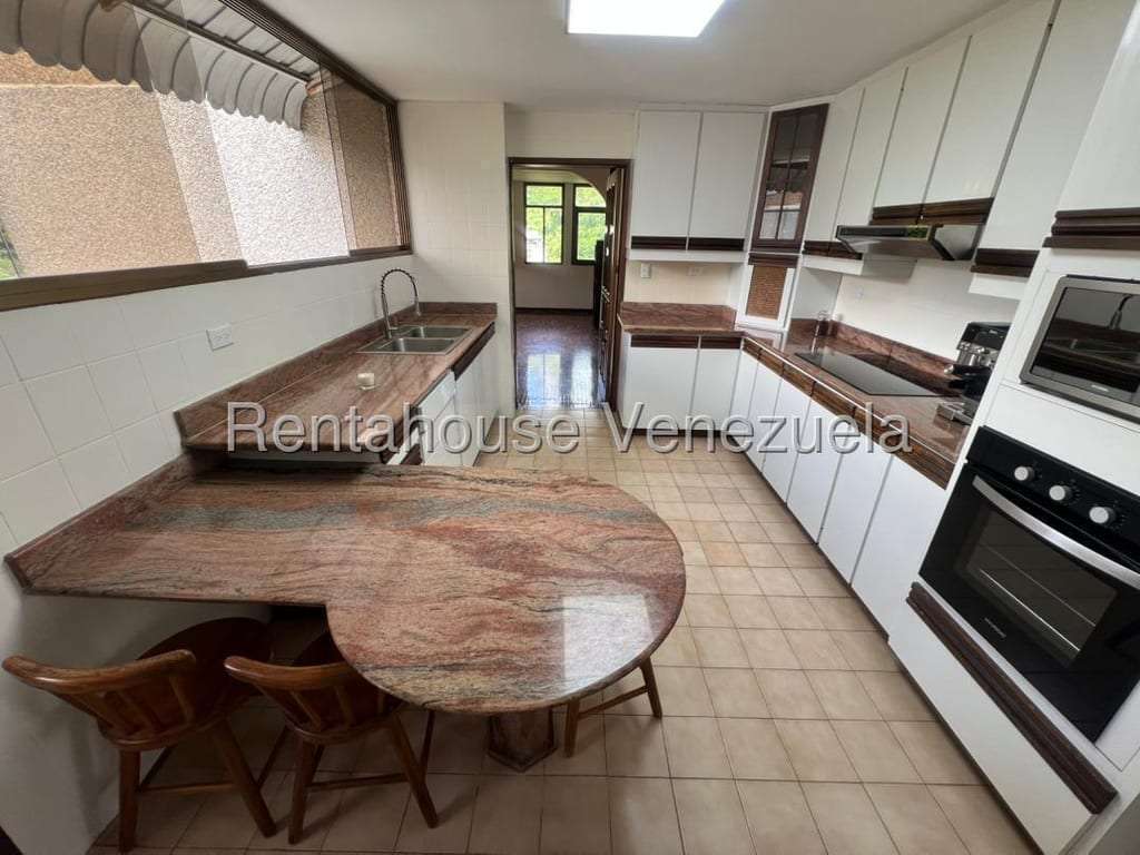 Apartamento en Santa Rosa de Lima, Caracas