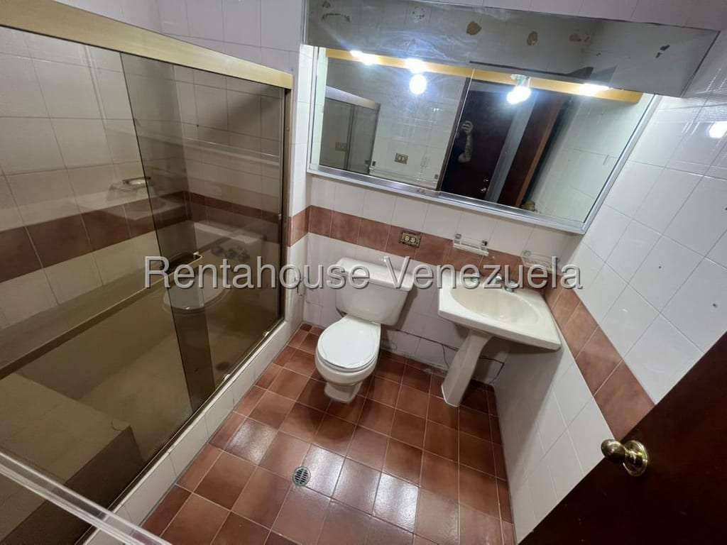 Apartamento en Santa Rosa de Lima, Caracas