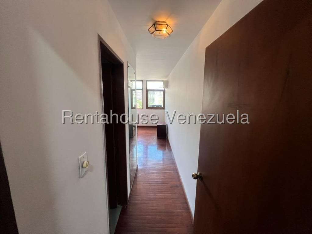 Apartamento en Santa Rosa de Lima, Caracas
