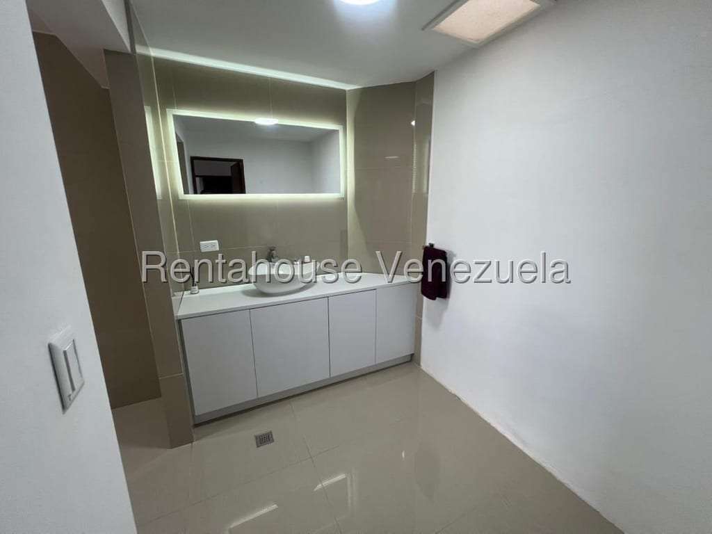 Apartamento en Santa Rosa de Lima, Caracas