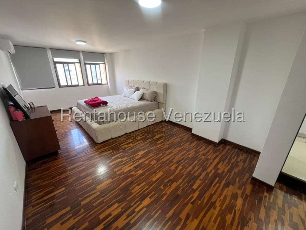 Apartamento en Santa Rosa de Lima, Caracas