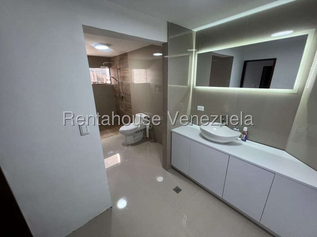 Apartamento en Santa Rosa de Lima, Caracas