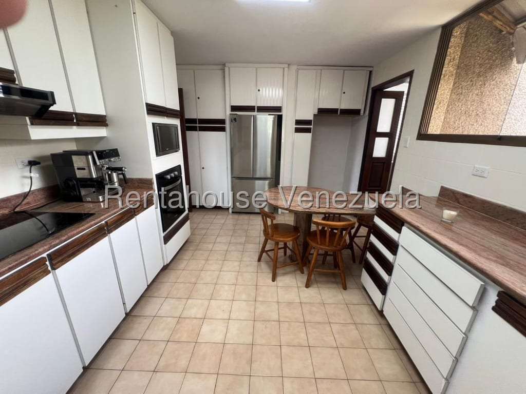 Apartamento en Santa Rosa de Lima, Caracas
