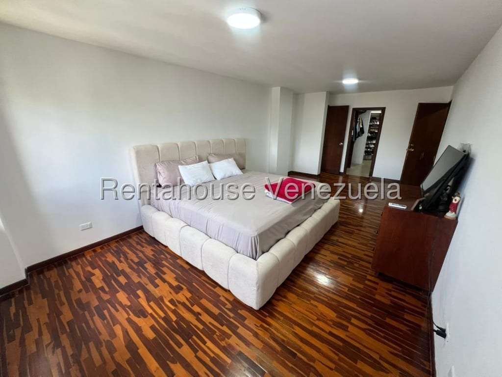 Apartamento en Santa Rosa de Lima, Caracas