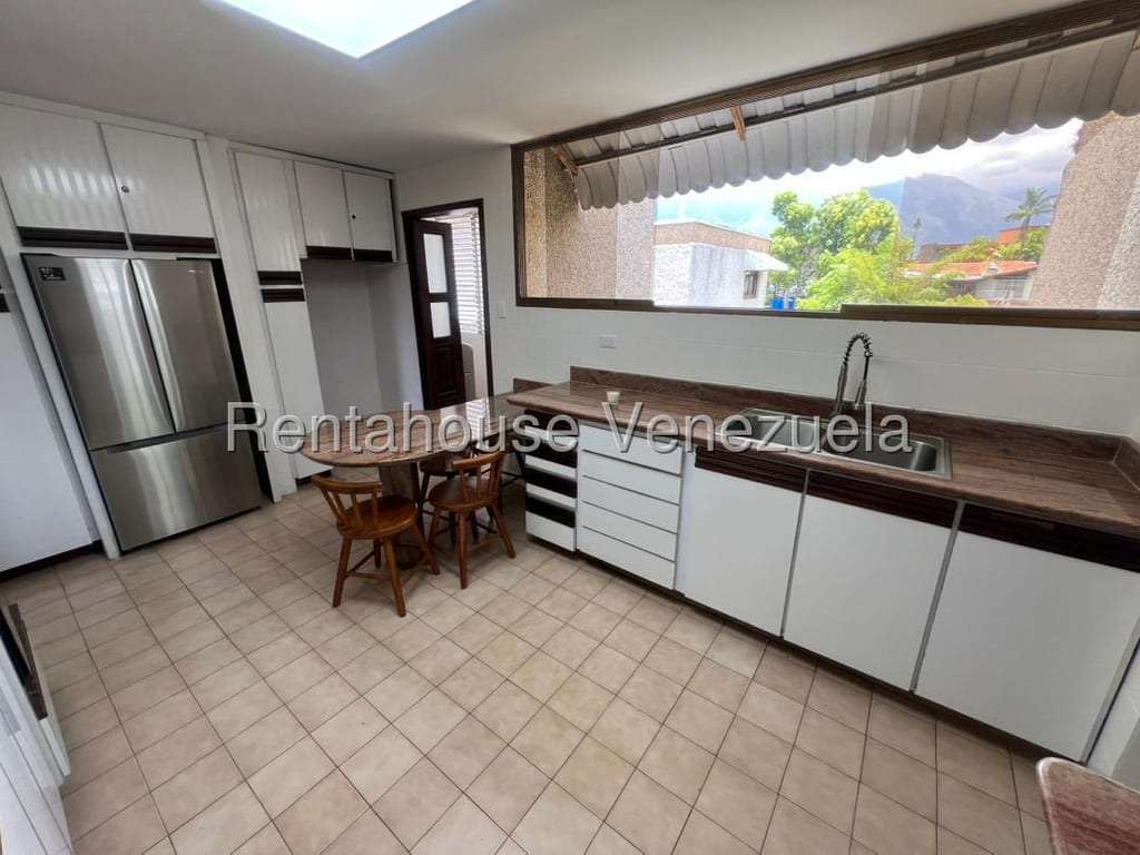 Apartamento en Santa Rosa de Lima, Caracas