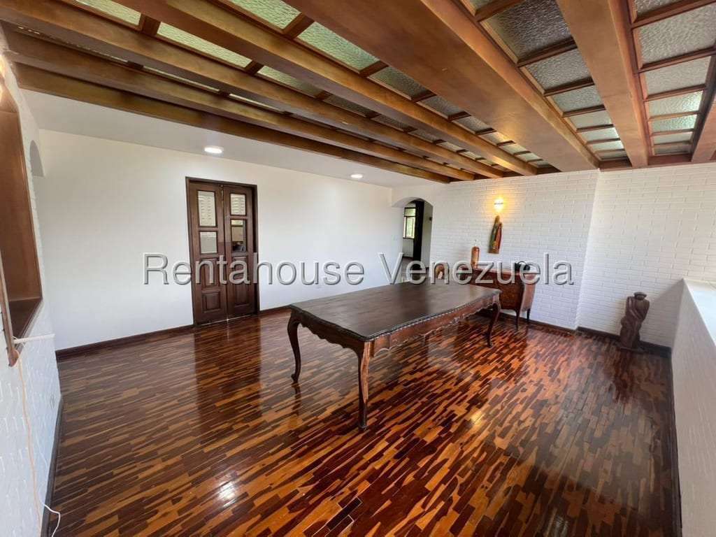 Apartamento en Santa Rosa de Lima, Caracas