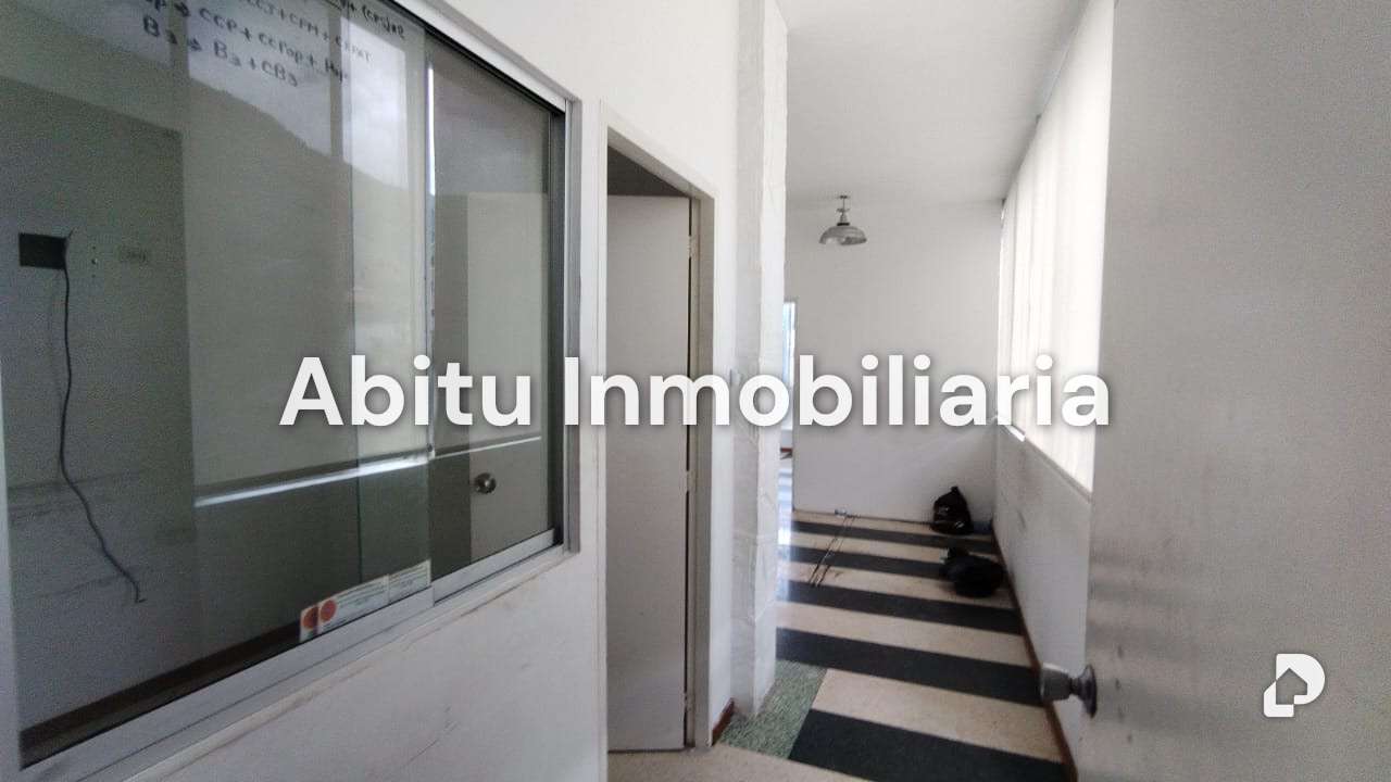 House in Altamira, Caracas – 24