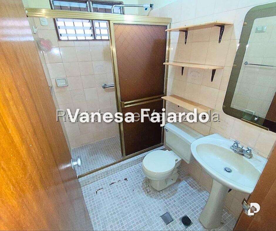 Casa en La Mora II, La Victoria – 14