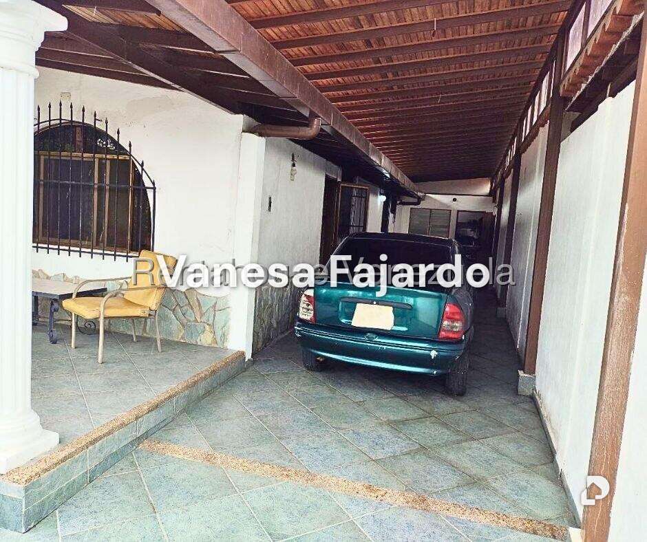 Casa en La Mora II, La Victoria – 29