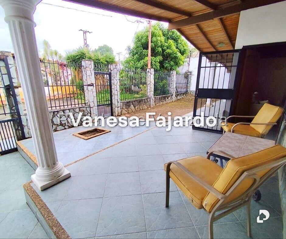 Casa en La Mora II, La Victoria – 3