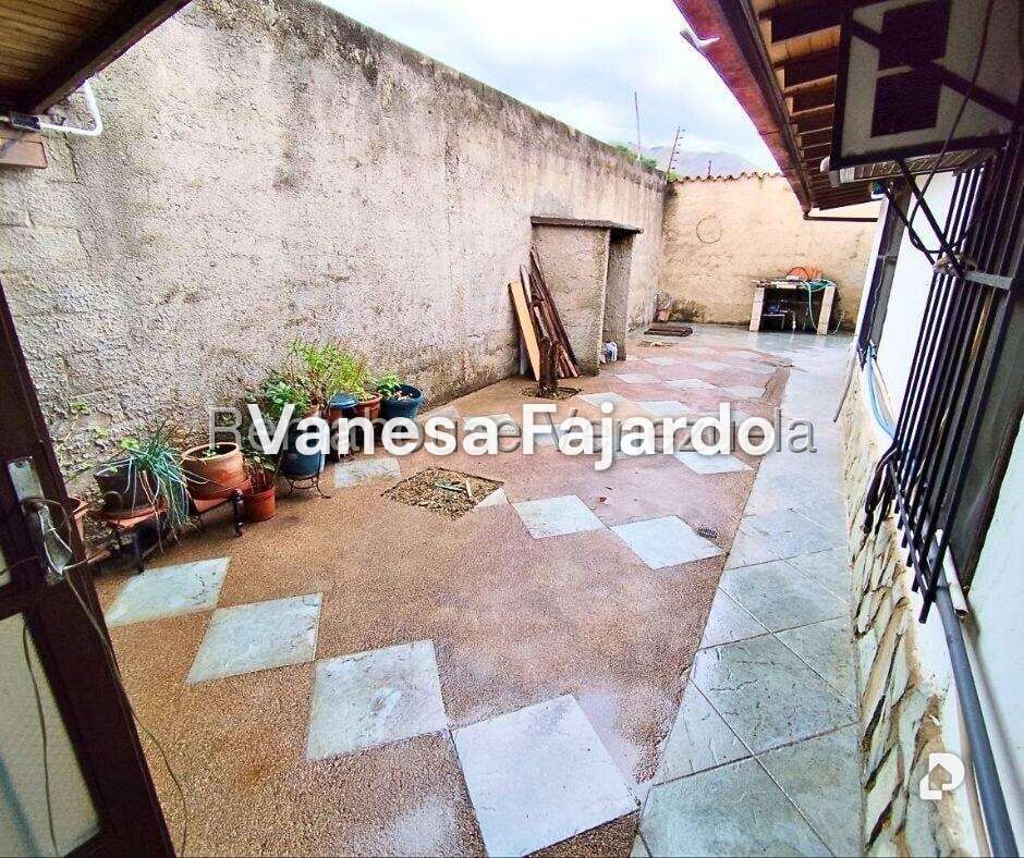 Casa en La Mora II, La Victoria – 26