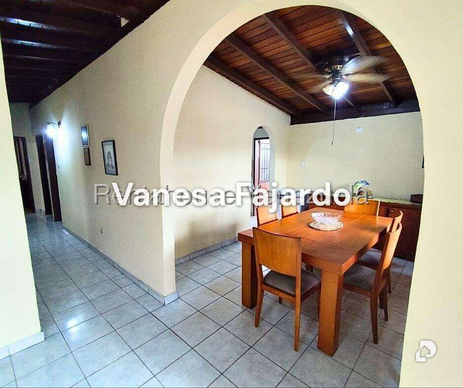 Casa en La Mora II, La Victoria – 9