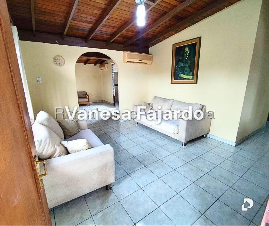 Casa en La Mora II, La Victoria – 5