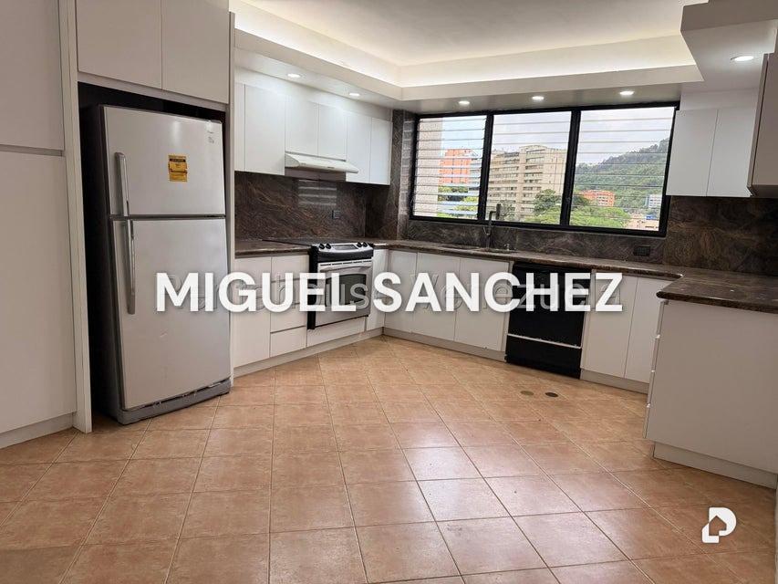 Apartamento en La Esmeralda, Caracas – 5