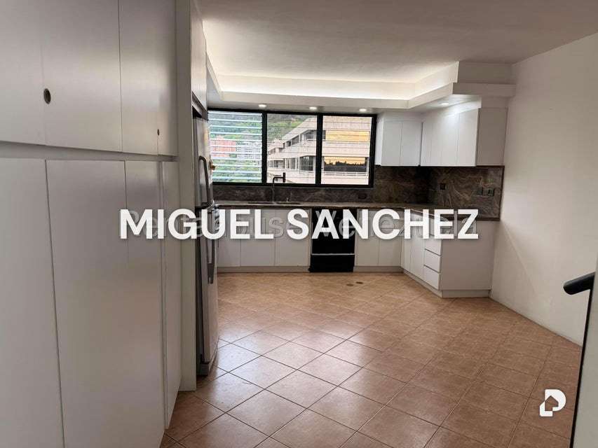 Apartamento en La Esmeralda, Caracas – 6