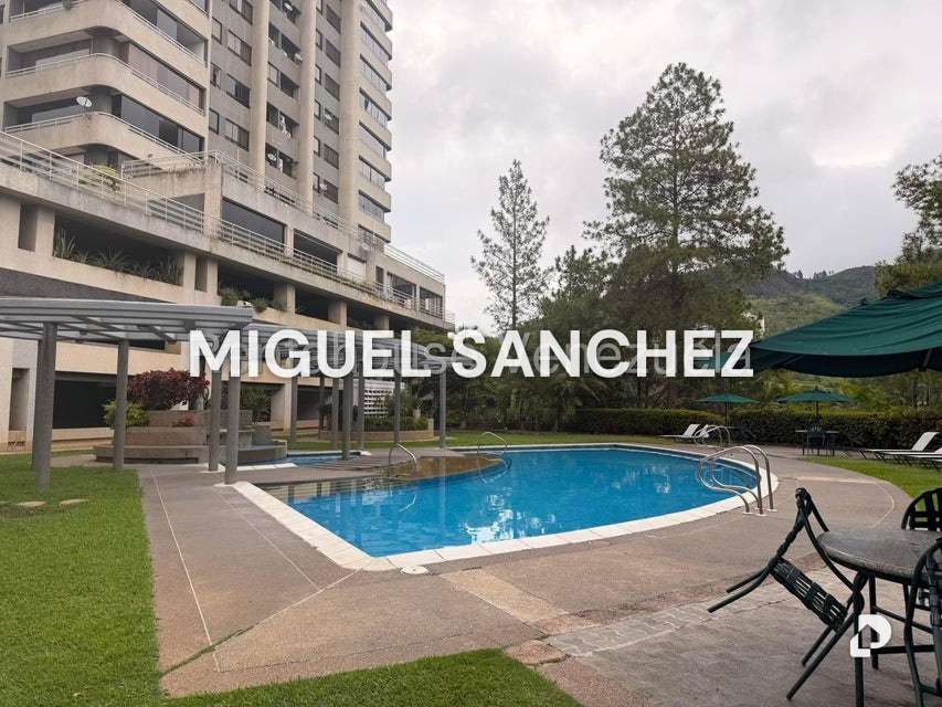 Apartamento en La Esmeralda, Caracas – 1