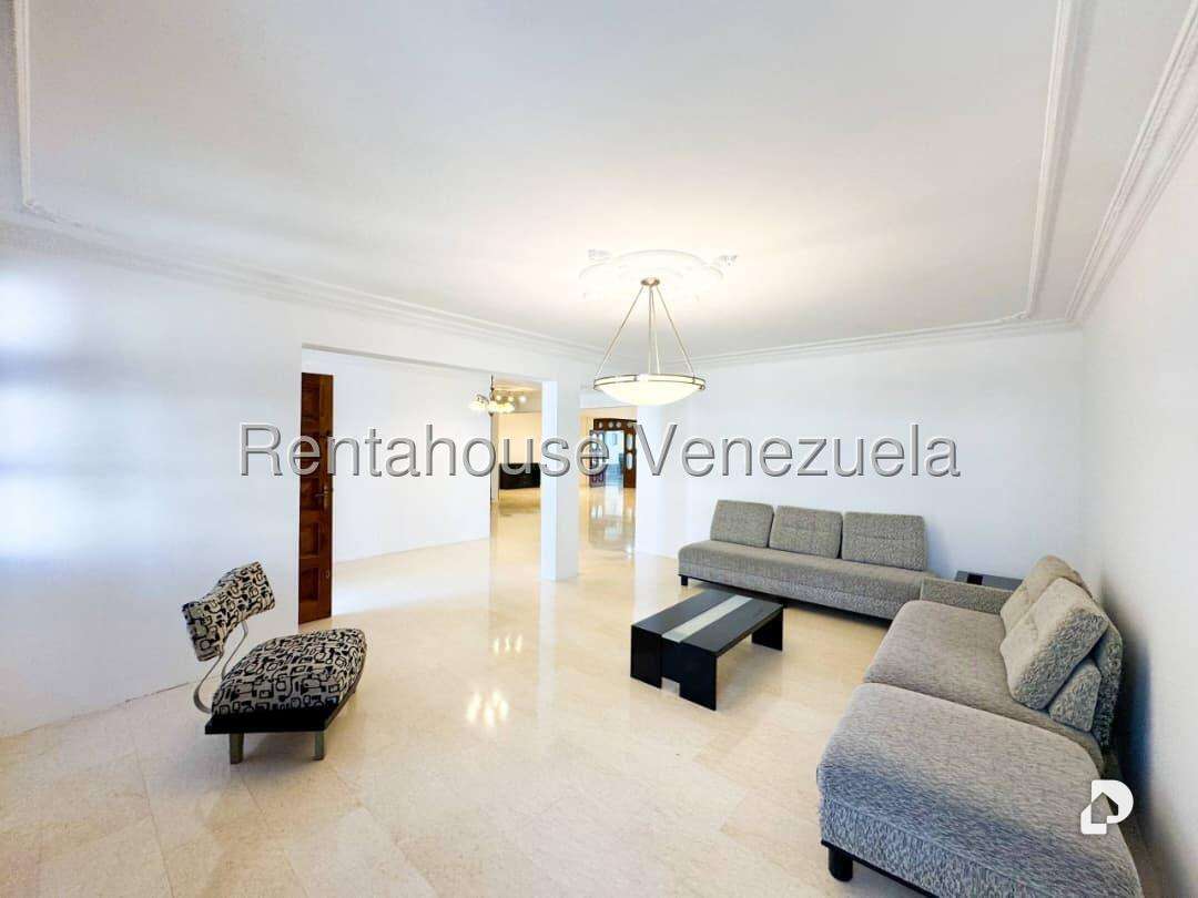 Casa en Los Naranjos (del Cafetal), Caracas – 19