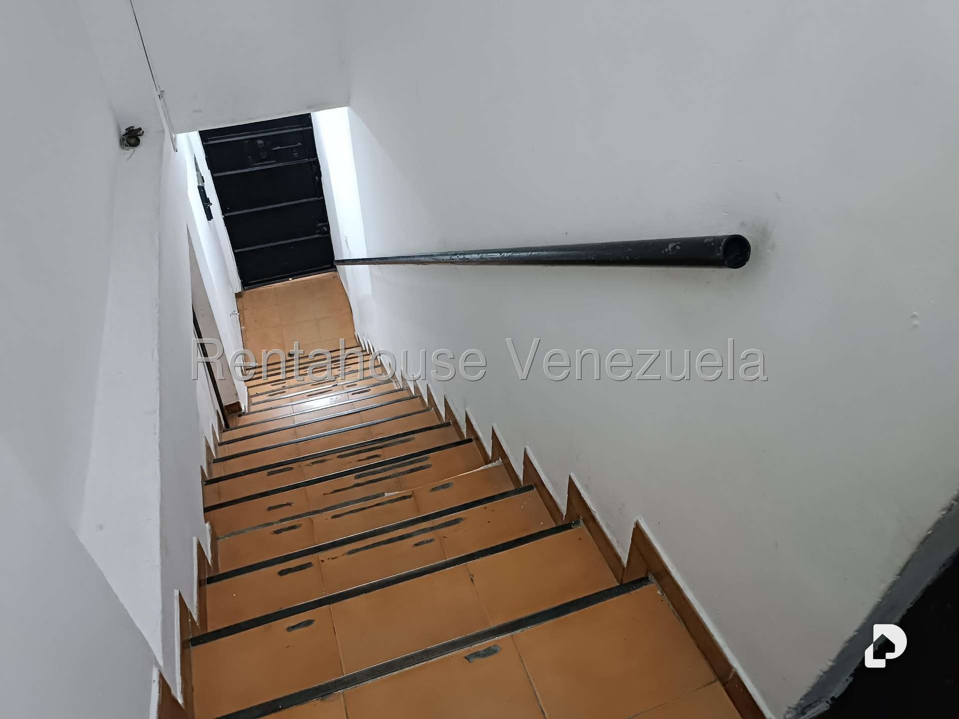 Local comercial en Parroquia Altagracia, Caracas – 18
