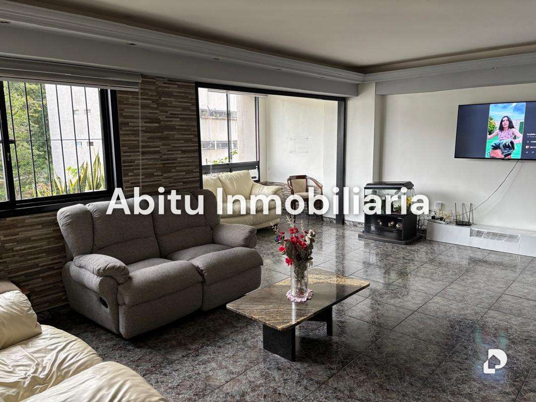 Apartamento en Los Chaguaramos, Caracas – 2