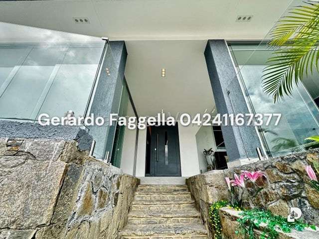 Casa en Lomas De La Trinidad, Caracas – 2