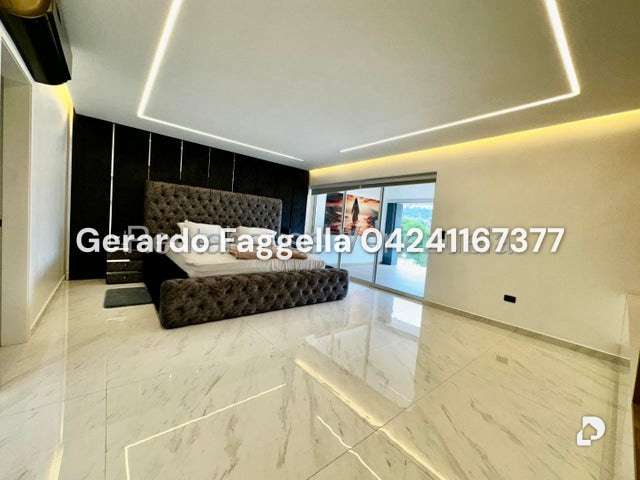 Casa en Lomas De La Trinidad, Caracas – 13