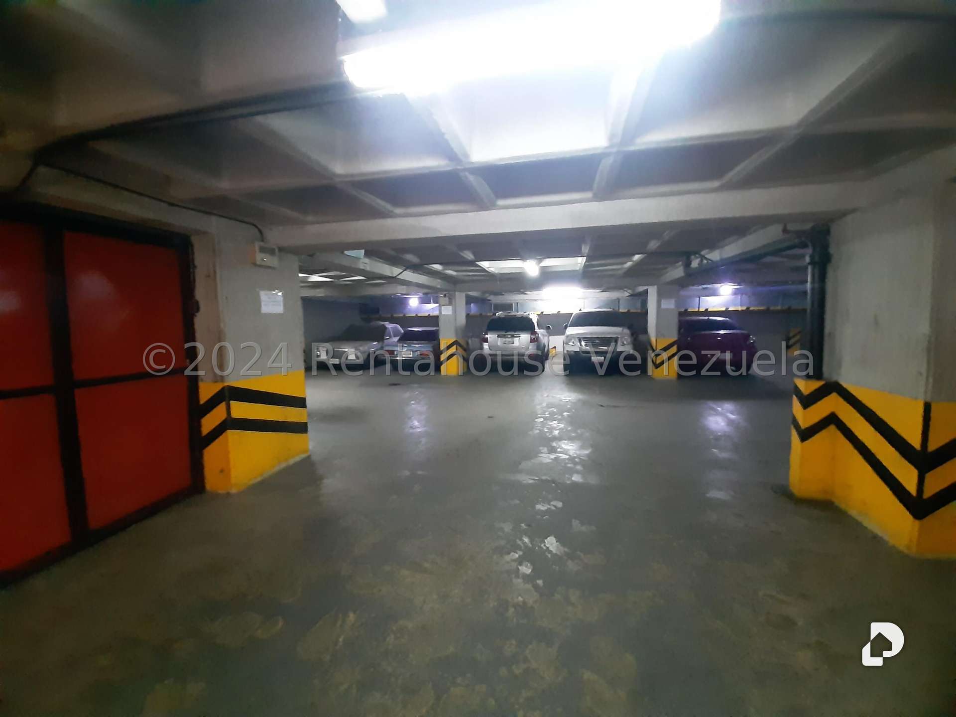 Edificio en Palo Verde, Caracas – 23