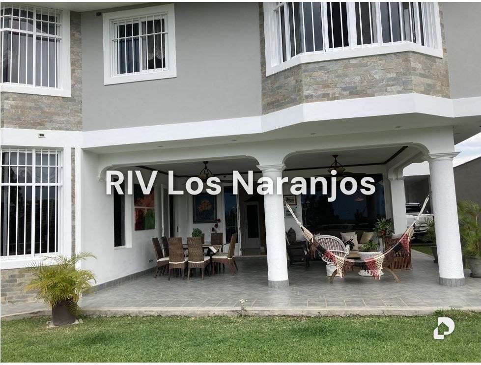 Casa en Lomas de La Lagunita, Caracas – 18