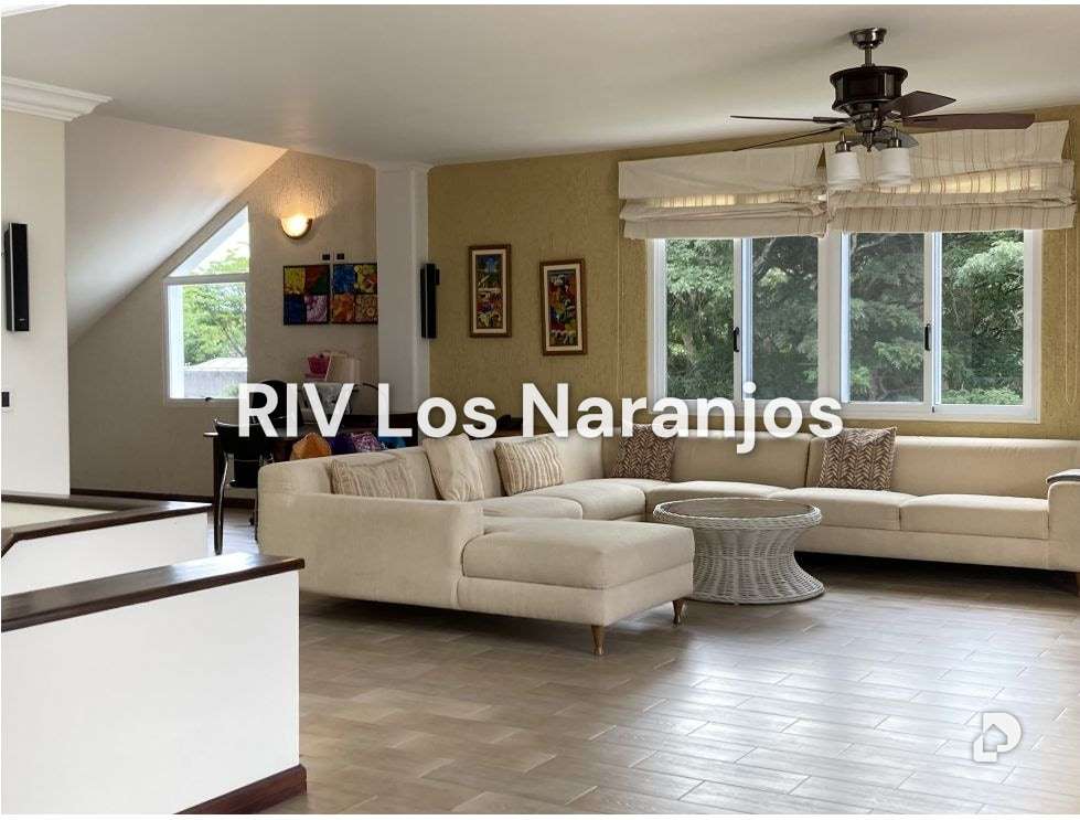 Casa en Lomas de La Lagunita, Caracas – 42