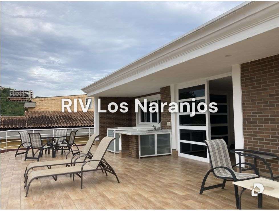 Casa en Lomas de La Lagunita, Caracas – 40