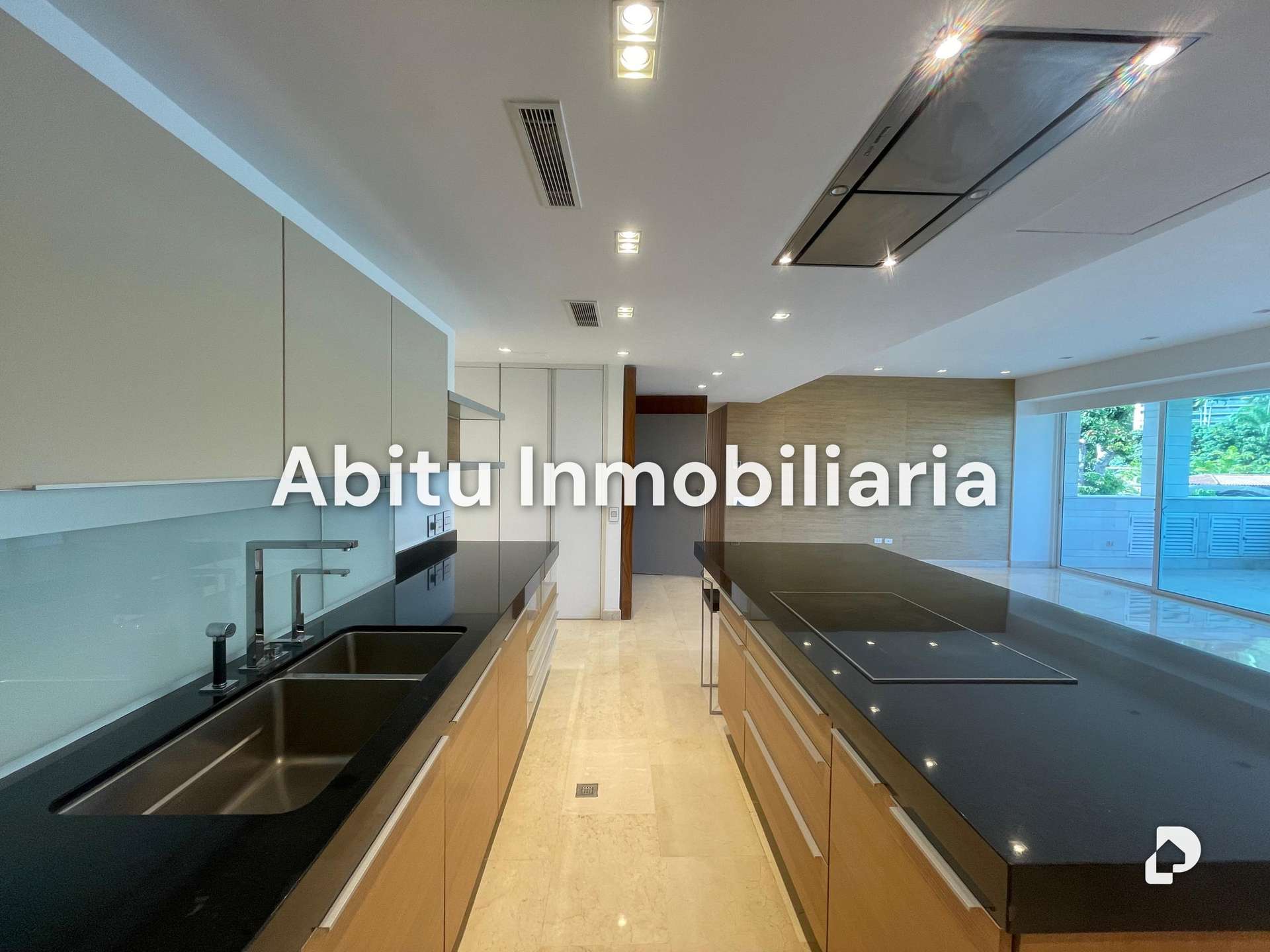 Apartamento en Altamira, Caracas – 14