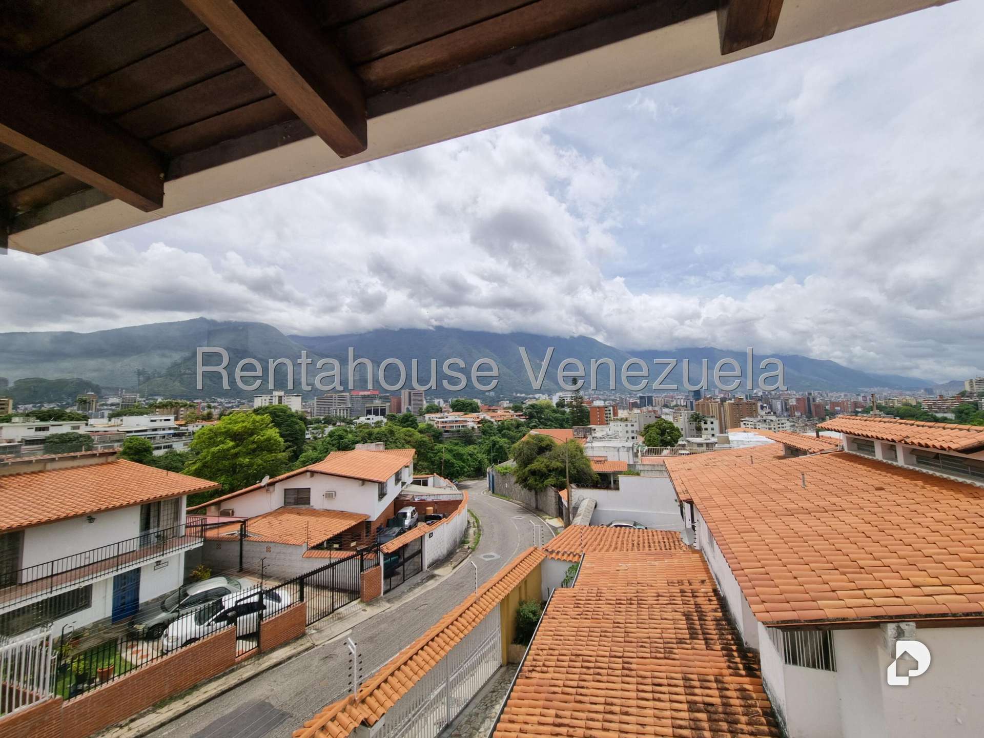 Casa en Colinas de Bello Monte, Caracas – 55