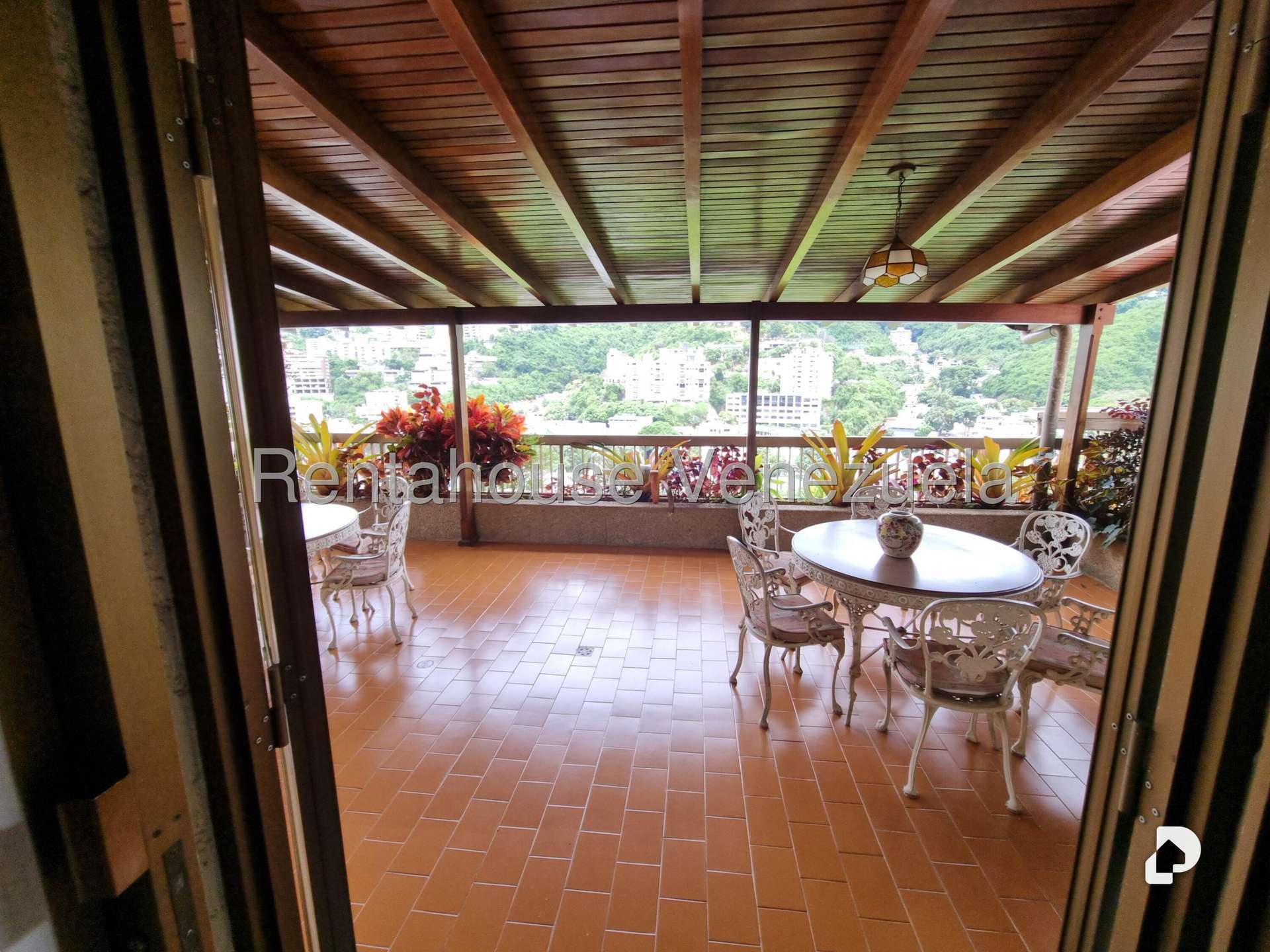 Casa en Colinas de Bello Monte, Caracas – 25