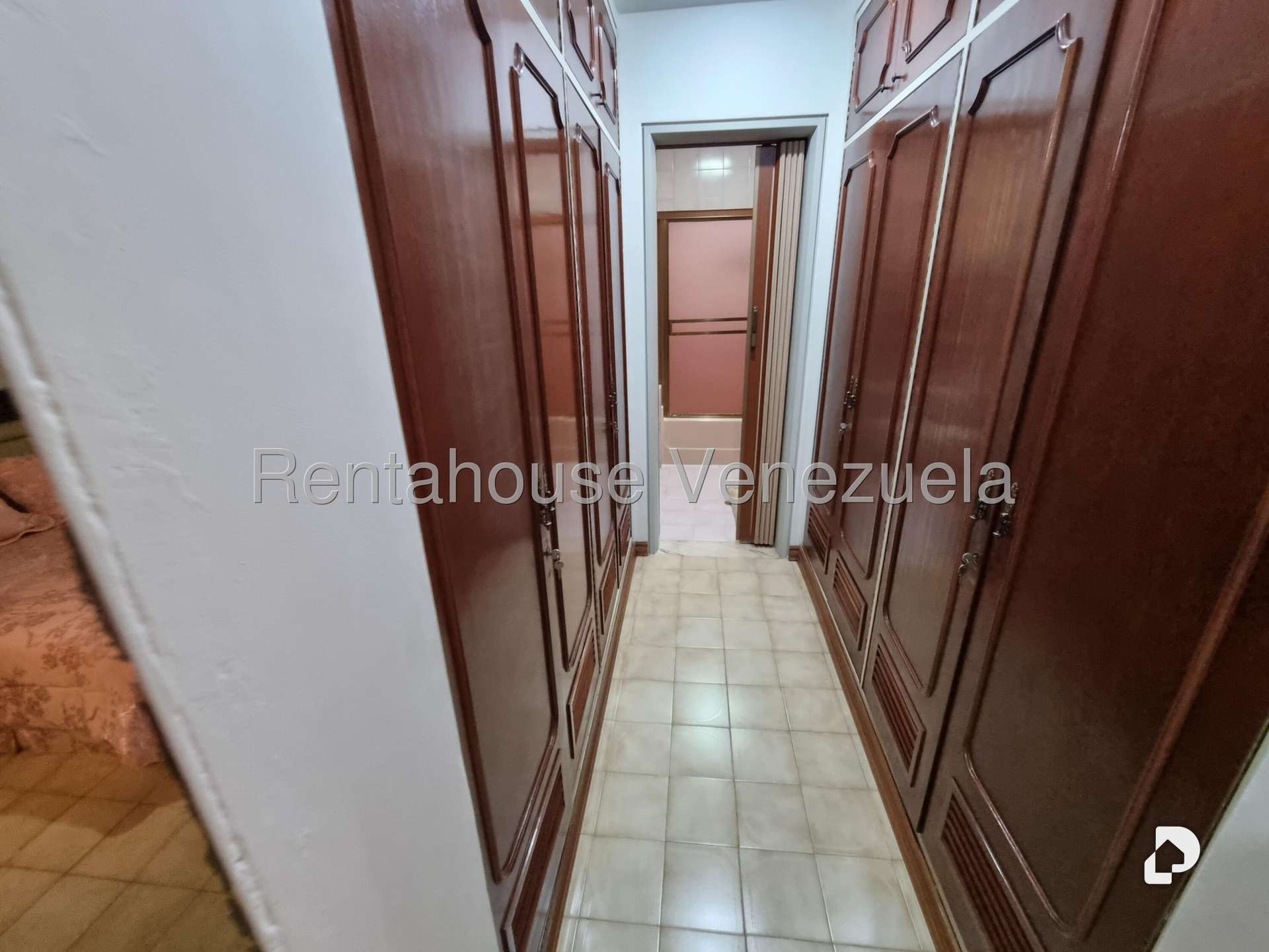 Casa en Colinas de Bello Monte, Caracas – 48