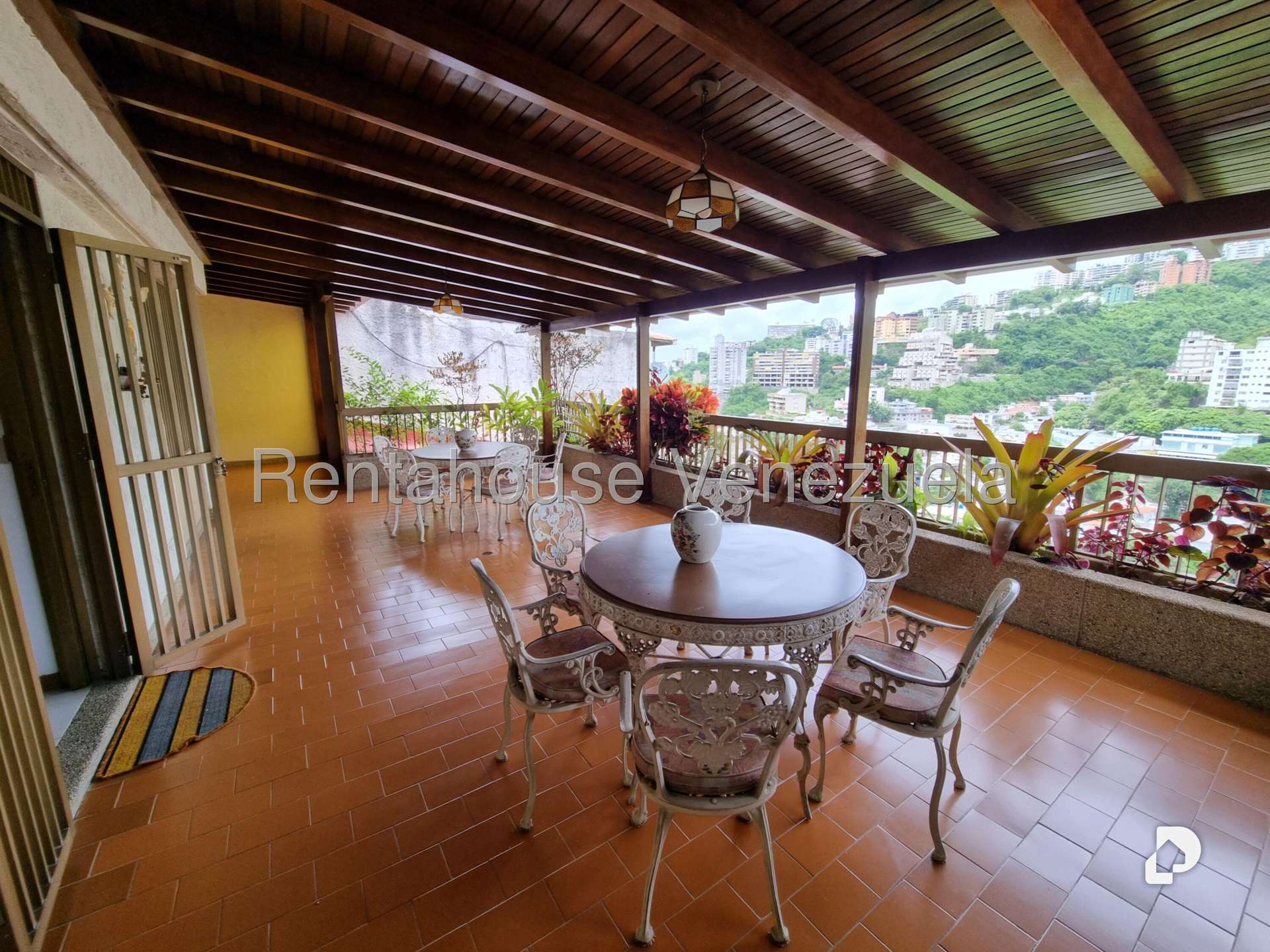Casa en Colinas de Bello Monte, Caracas – 26